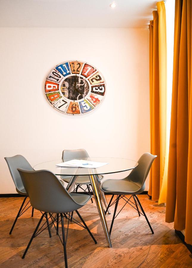 Elegant Apartment Westbahnhof Vienne Extérieur photo