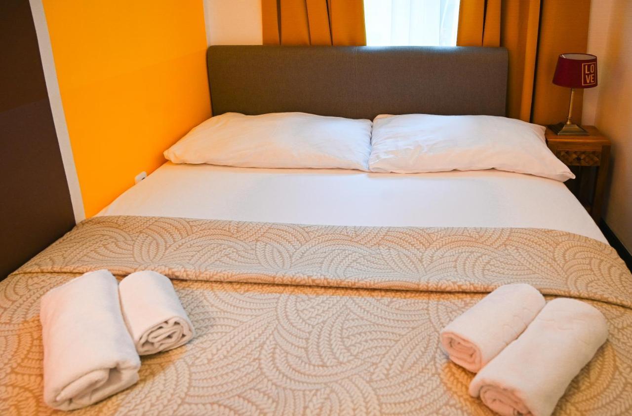 Elegant Apartment Westbahnhof Vienne Extérieur photo